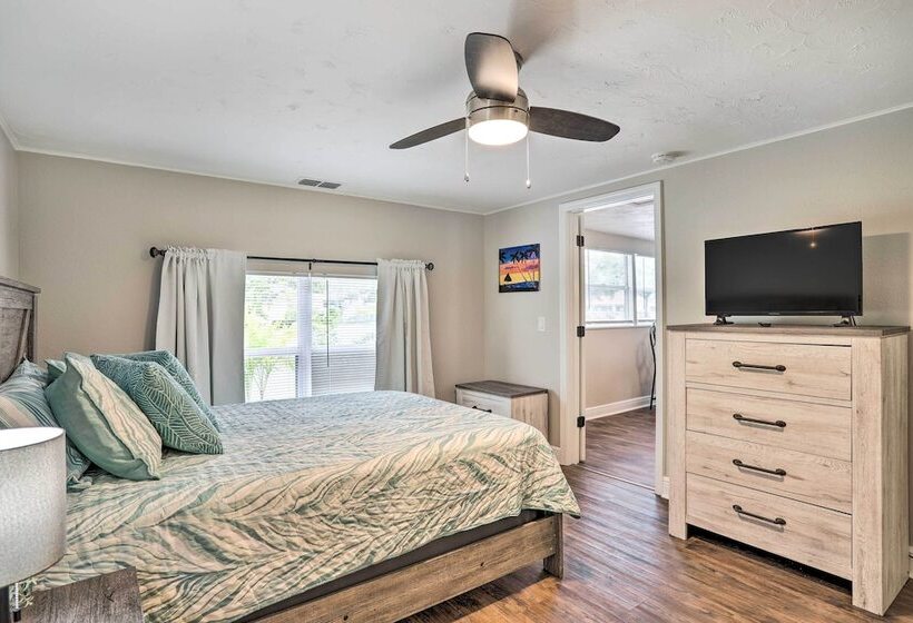 Pet Friendly Gulfport Home < 2 Mi To Beach