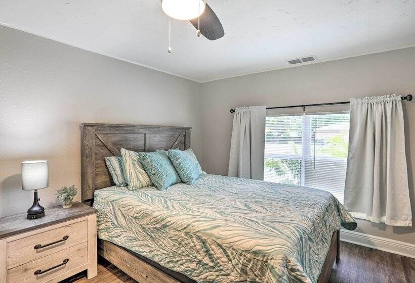 Pet Friendly Gulfport Home < 2 Mi To Beach