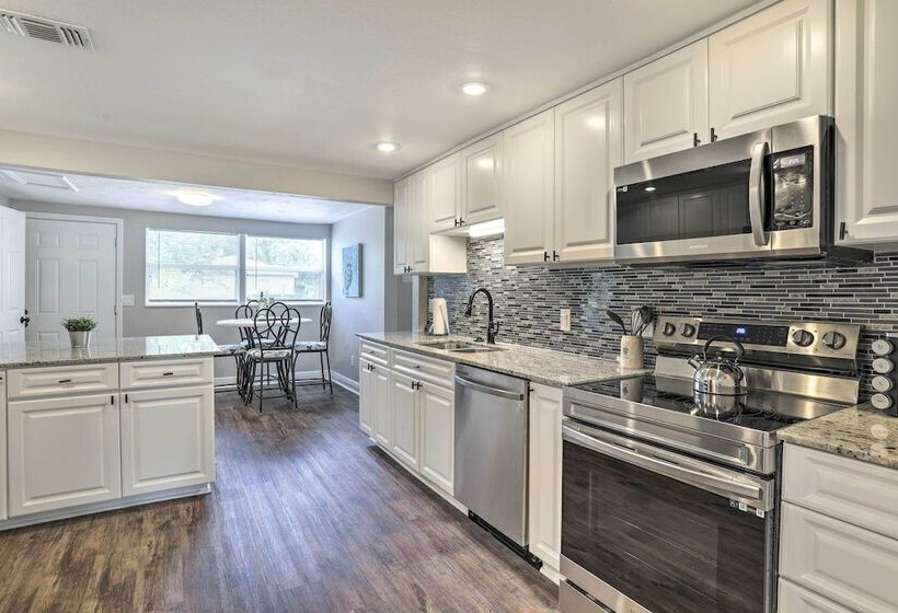 Pet Friendly Gulfport Home < 2 Mi To Beach