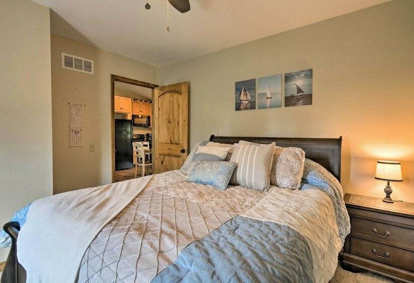 Pet Friendly Stockton Retreat W/ Fire Pit!