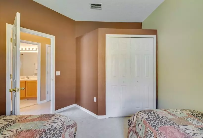 Lake View Escape W/ Lanai In Kissimmee!