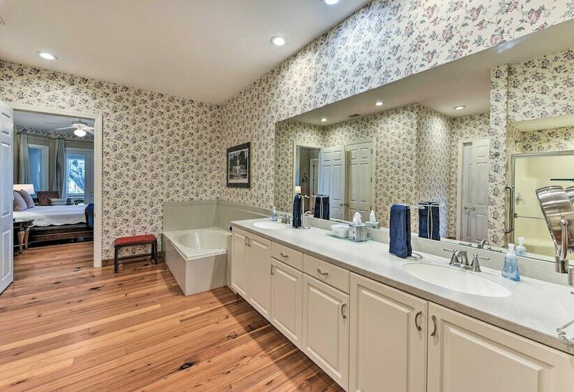 Waterfront Home W/ Shared Dock On Okatie River