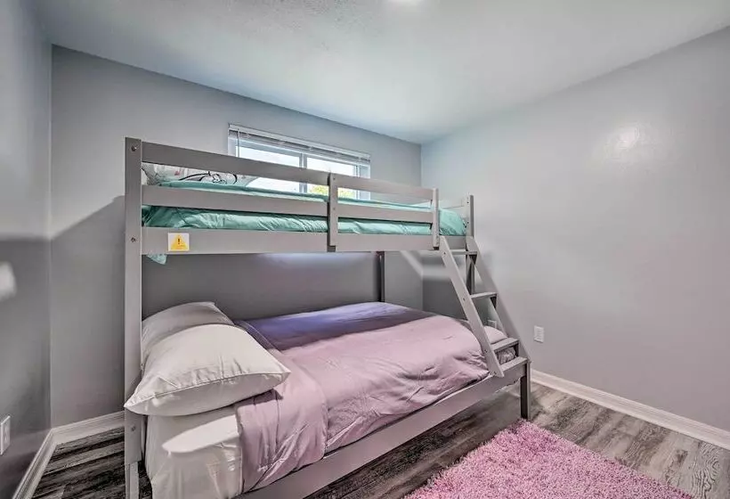 Spacious Brandon Home W/ Private Outdoor Pool