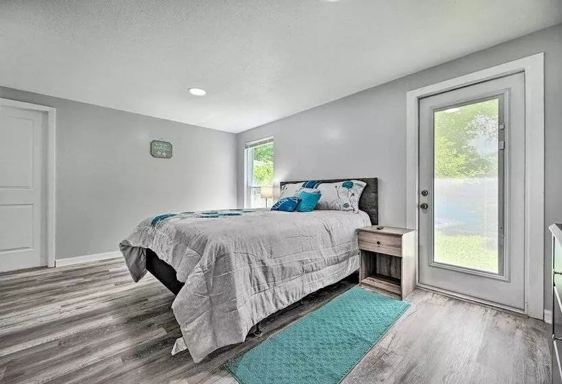 Spacious Brandon Home W/ Private Outdoor Pool