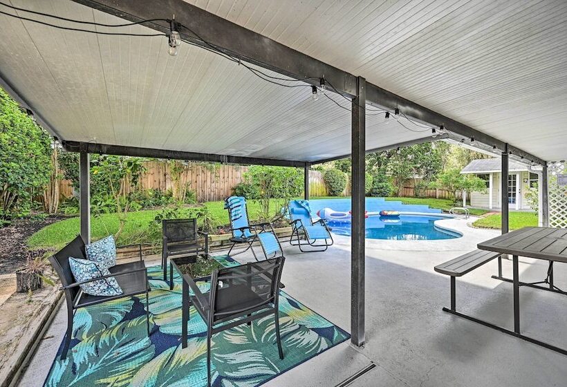Spacious Brandon Home W/ Private Outdoor Pool