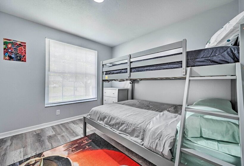 Spacious Brandon Home W/ Private Outdoor Pool