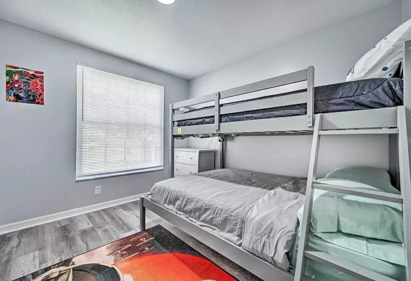 Spacious Brandon Home W/ Private Outdoor Pool