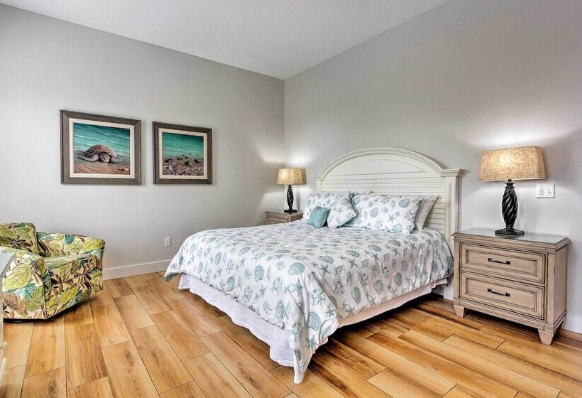 Spacious Miramar Beach Cottage W/ Beach Access!