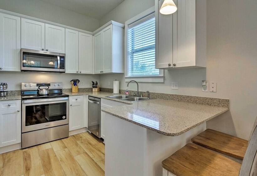 Spacious Miramar Beach Cottage W/ Beach Access!