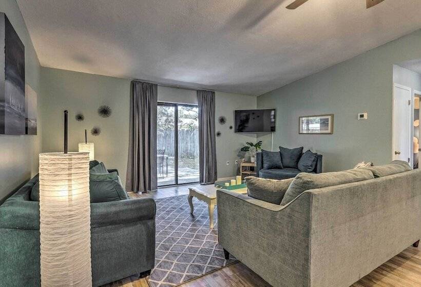 Stellar Fort Walton Retreat ~ 2 Mi To Beach!