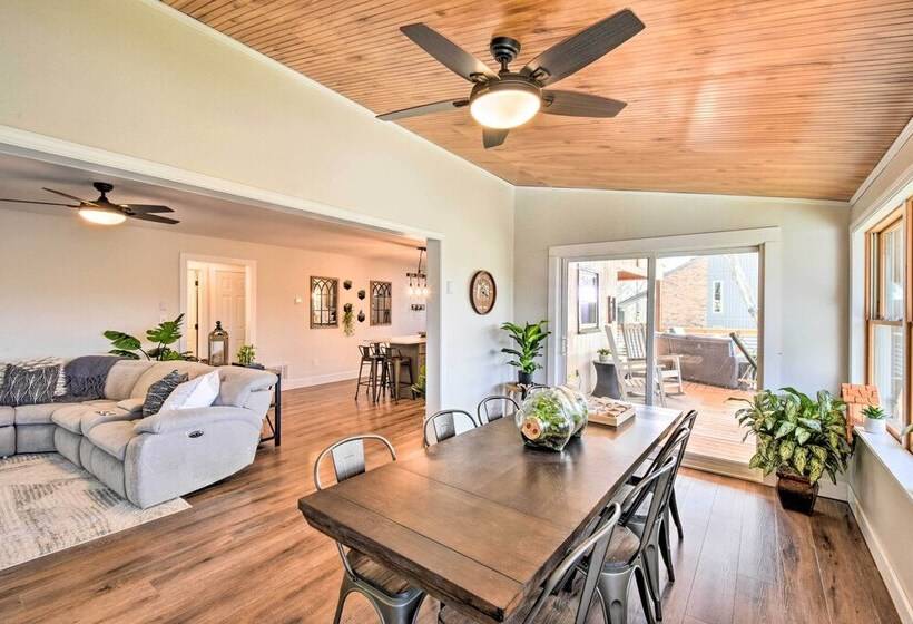 Townville Lake House W/ Private Dock, Kayaks!