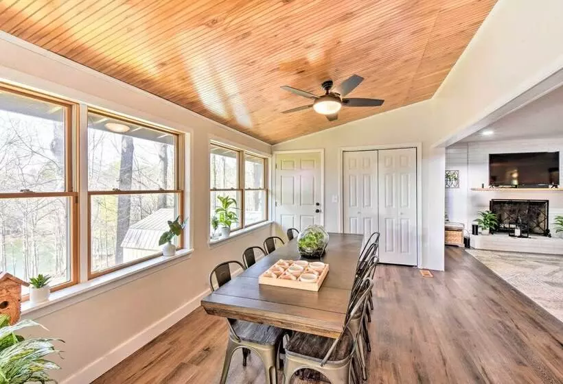 Townville Lake House W/ Private Dock, Kayaks!