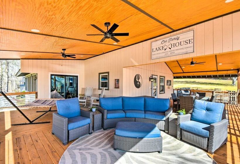 Townville Lake House W/ Private Dock, Kayaks!