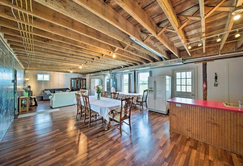 Updated Berger Cottage W/ Pool, On A Private Farm!