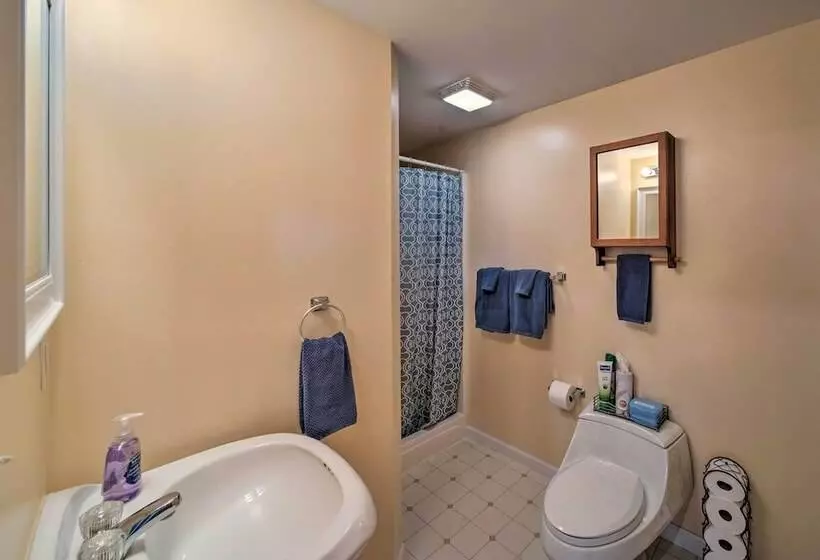 Updated Berger Cottage W/ Pool, On A Private Farm!