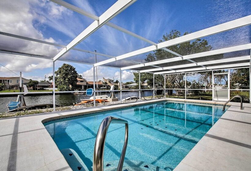 Waterfront Hernando Beach Home W/ Dock+kayaks