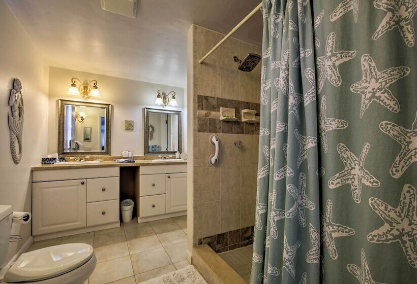 Waterfront Hernando Beach Home W/ Dock+kayaks