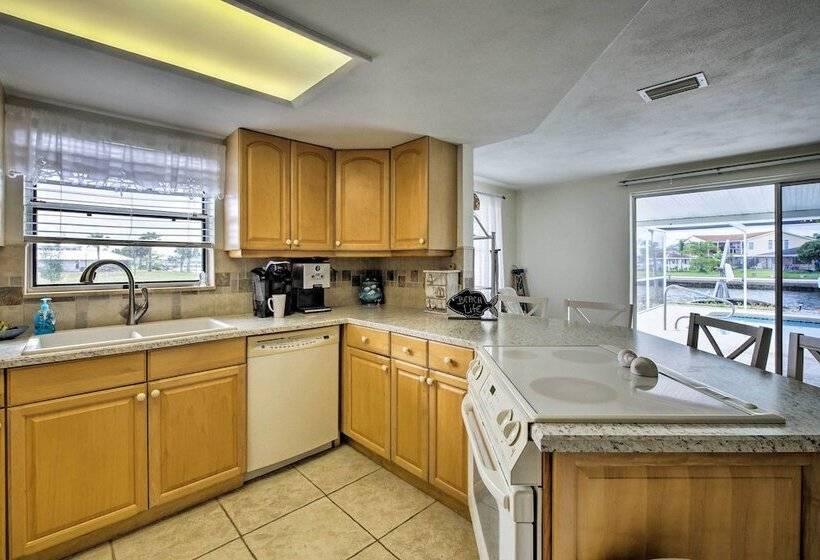 Waterfront Hernando Beach Home W/ Dock+kayaks