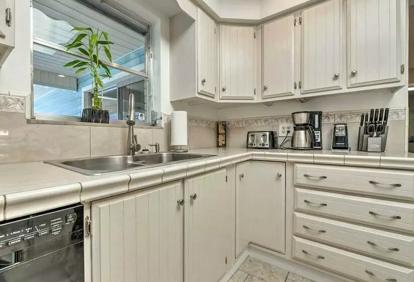 Waterfront Villa W/ Pool ~ 5 Mi To Ybor City!