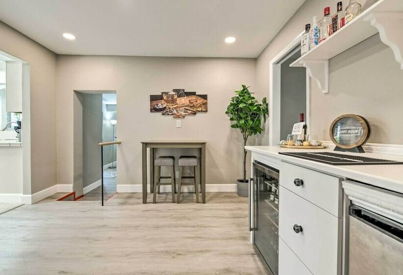 Waterfront Villa W/ Pool ~ 5 Mi To Ybor City!