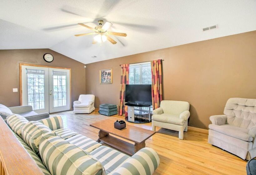 Cedar Mountain House On 12 Acres   Near Trails!