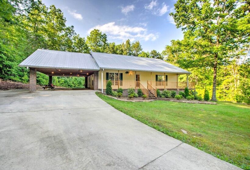 Cedar Mountain House On 12 Acres   Near Trails!