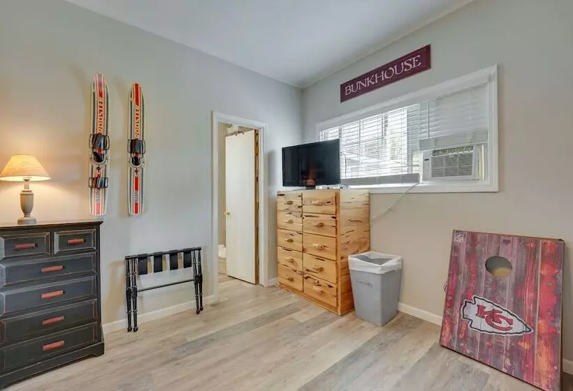 Charming Shell Knob Home: 16 Mi To Dogwood Canyon!