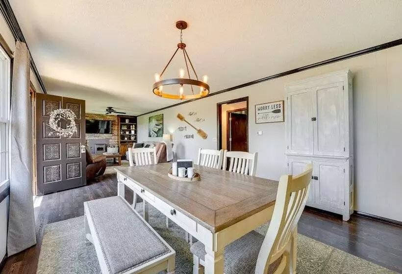 Charming Shell Knob Home: 16 Mi To Dogwood Canyon!