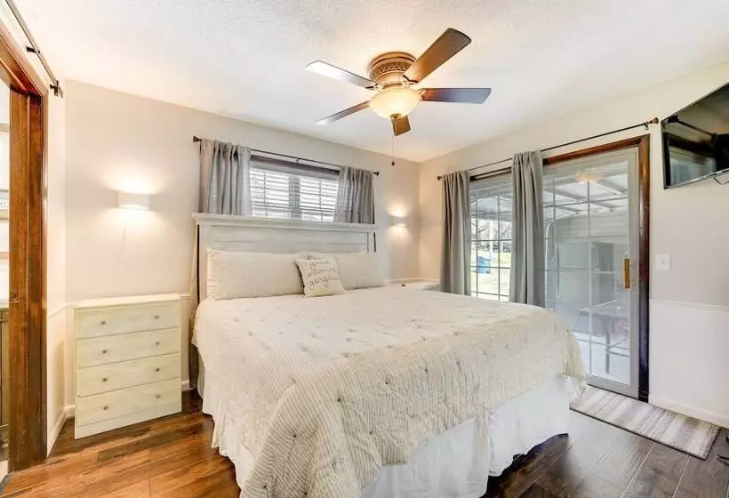 Charming Shell Knob Home: 16 Mi To Dogwood Canyon!