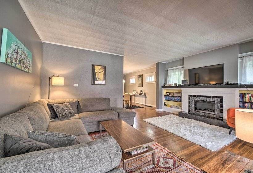 Comfortable Craftsman Home   2 Miles To Ub Campus!