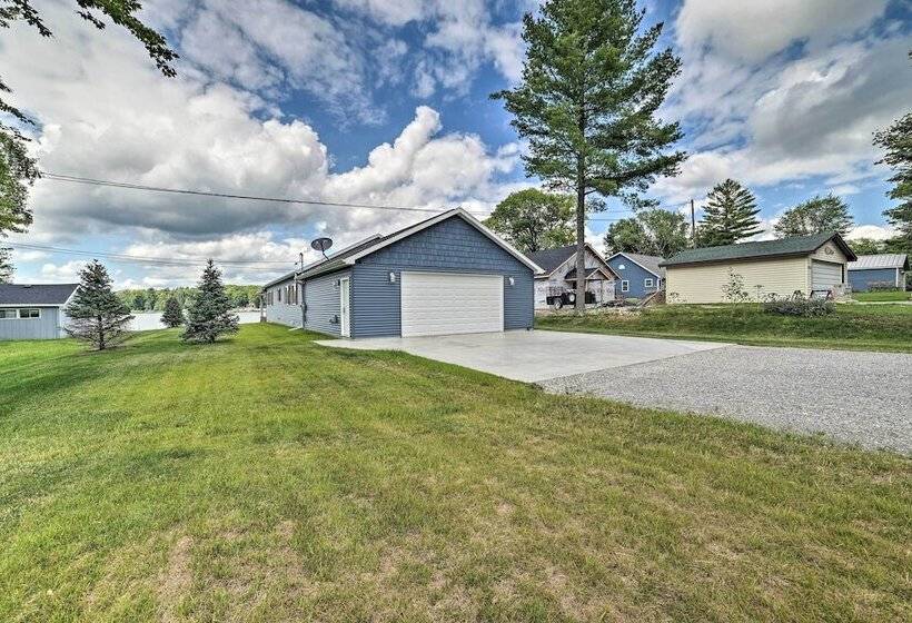 Hale/long Lake Retreat W/ Kayaks & Boat Dock