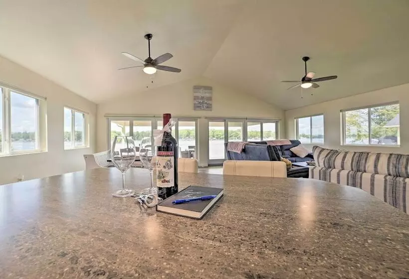 Hale/long Lake Retreat W/ Kayaks & Boat Dock