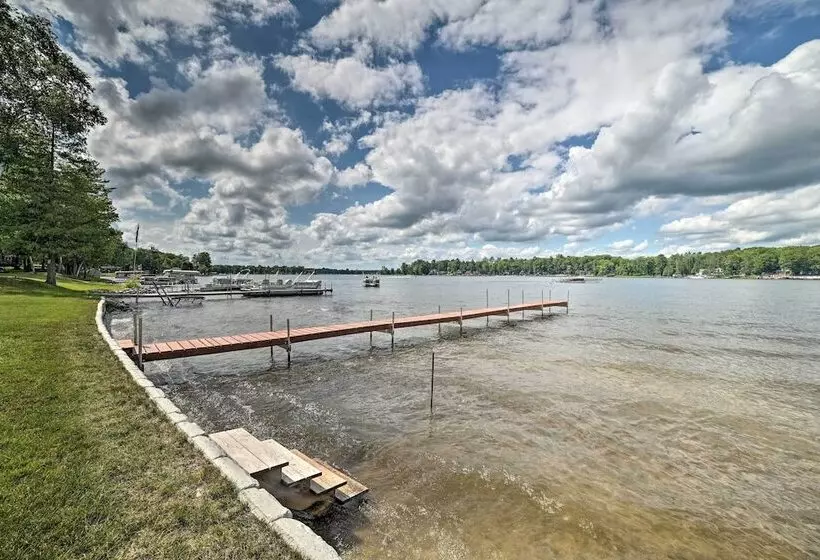 Hale/long Lake Retreat W/ Kayaks & Boat Dock