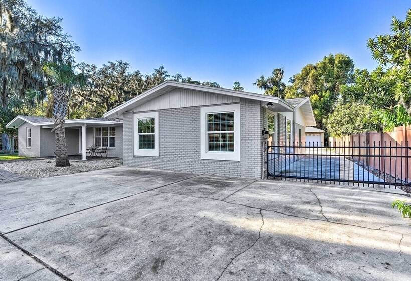 Jacksonville Gem   Ideal Location To Beaches!