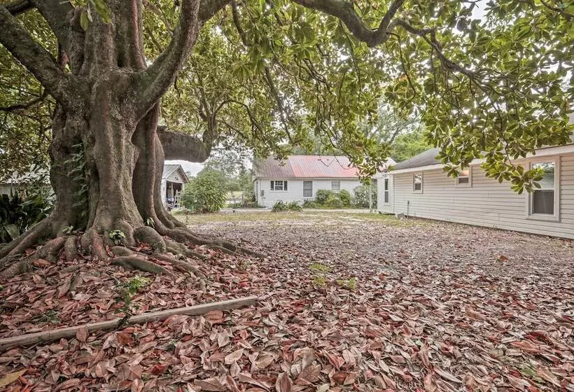 Lake Charles Home: 1 Mi To Public Boat Launch