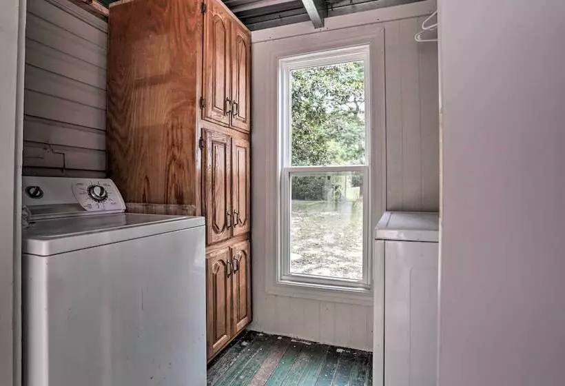 Lake Charles Home: 1 Mi To Public Boat Launch