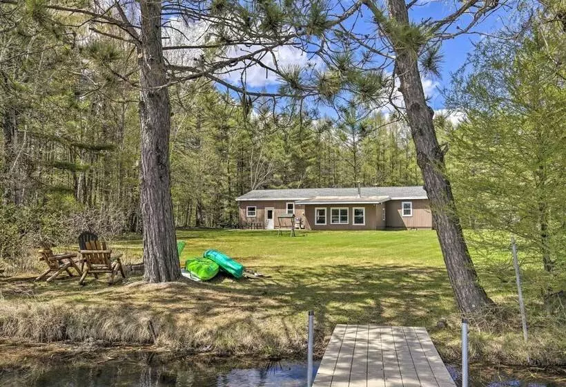 Lovely Lakefront Cottage W/ Fire Pit & Yard!