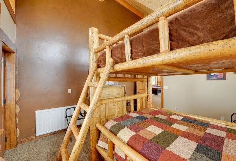 Luxe Lodge In The Tetons For Large Group Retreats!