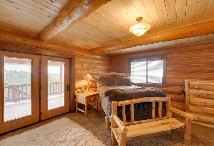 Luxe Lodge In The Tetons For Large Group Retreats!