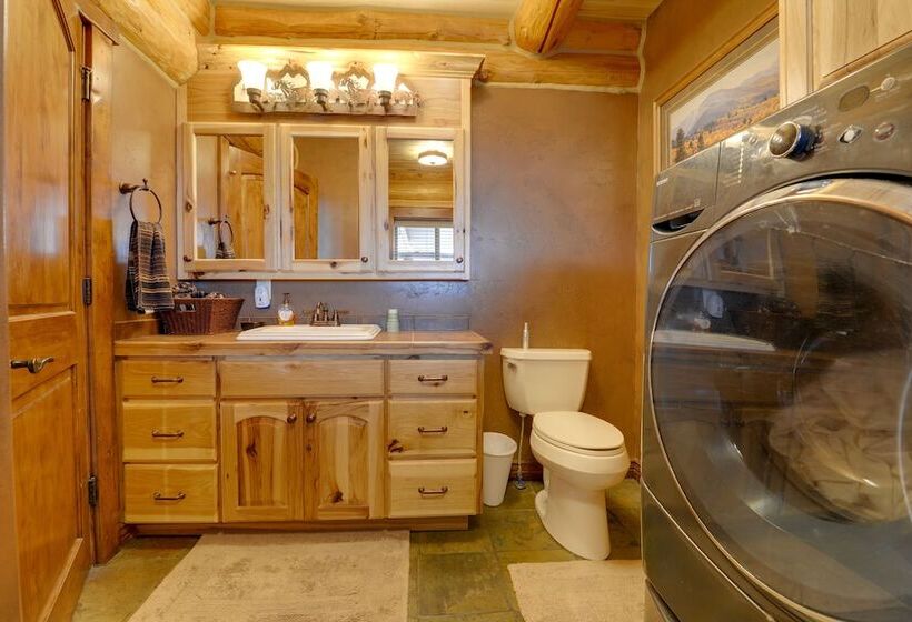 Luxe Lodge In The Tetons For Large Group Retreats!