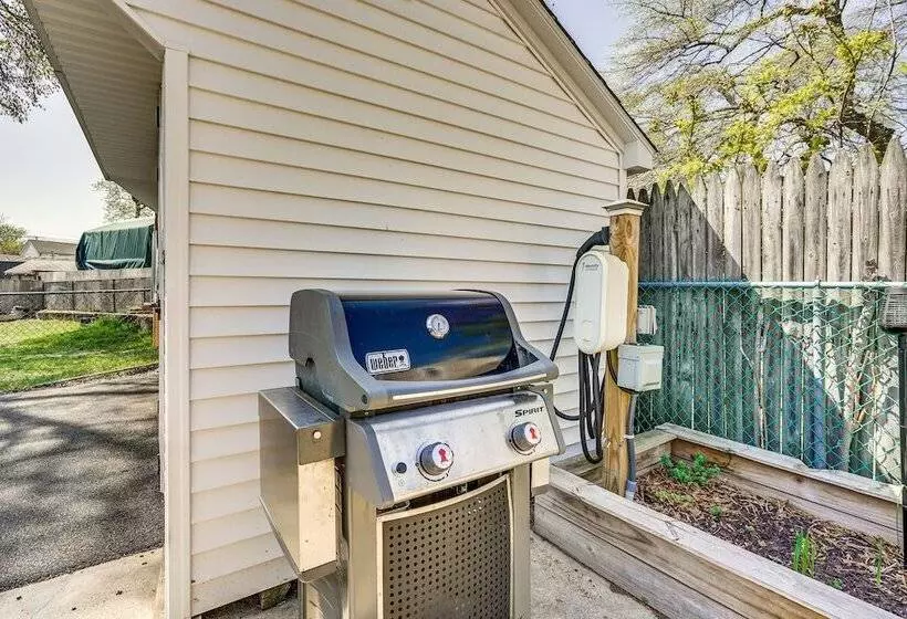 New Jersey Abode   Near Theme Parks, Walk To Beach