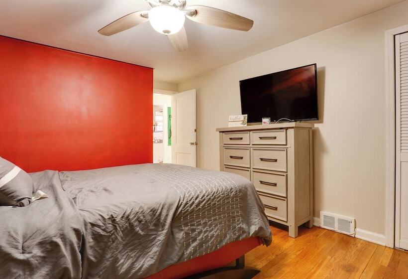 Newark Home W/ Deck & Fire Pit, 16 Mi To Nyc!