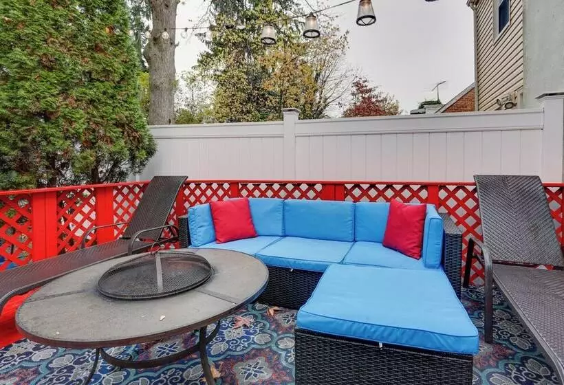 Newark Home W/ Deck & Fire Pit, 16 Mi To Nyc!