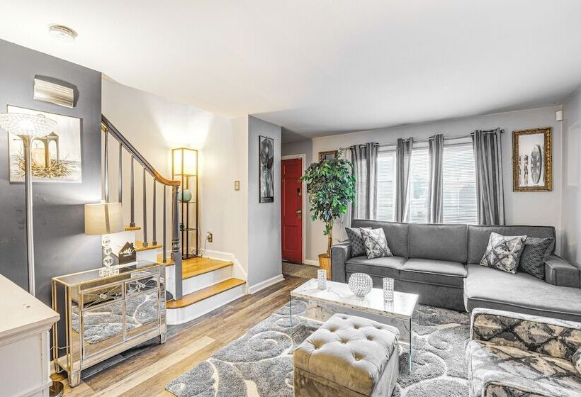 Newark Home W/ Deck & Fire Pit, 16 Mi To Nyc!