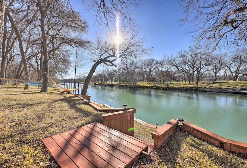 Pet Friendly Seguin Retreat W/ Deck & River Views!