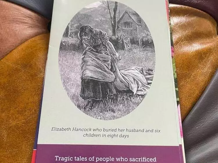 اقامتگاه 2 Bed House In Chesterfield Free Parking Garden