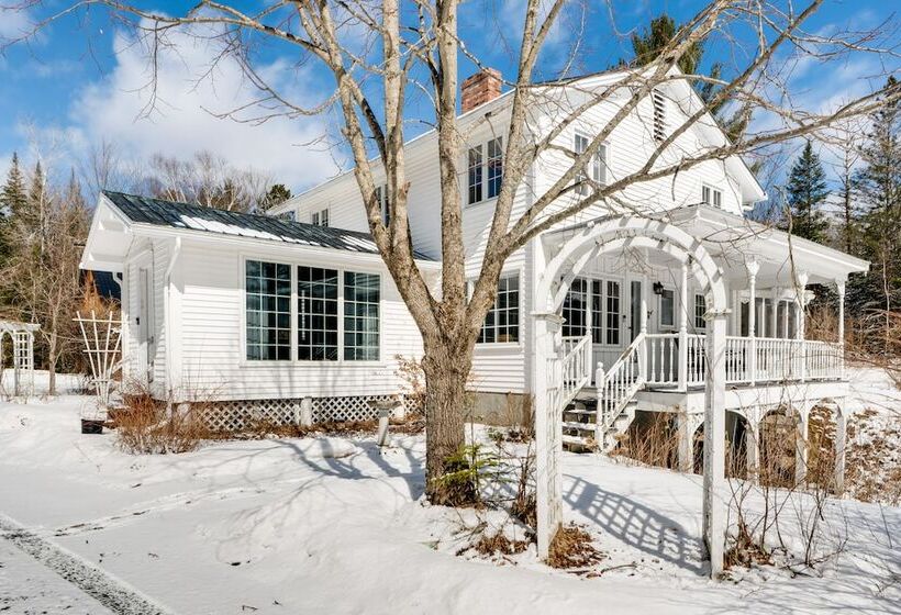 Rustic Mountain View Farmhouse On 159 Acres