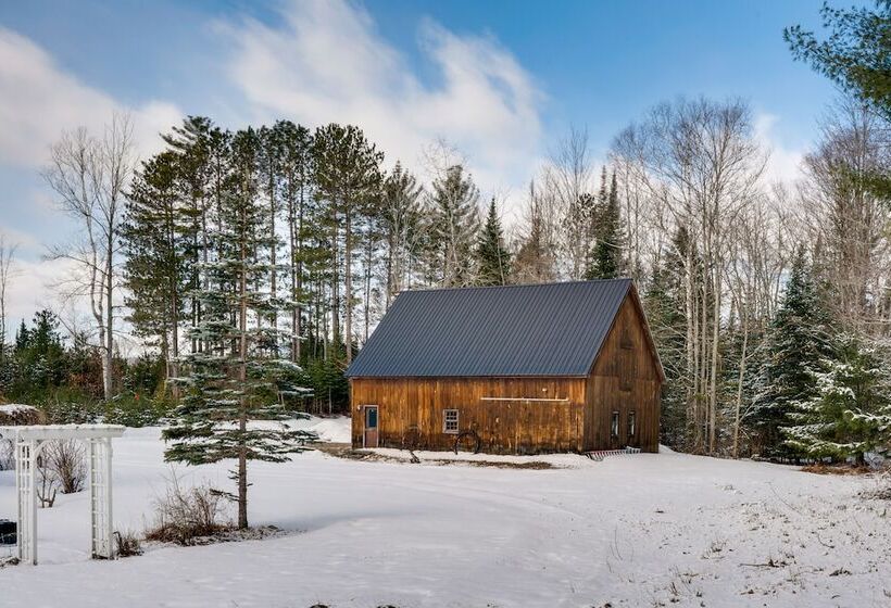 Rustic Mountain View Farmhouse On 159 Acres