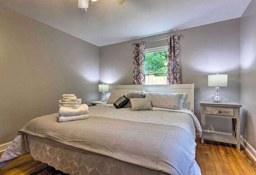 Quiet Asheville Home Near Appalachian Trail & Dtwn