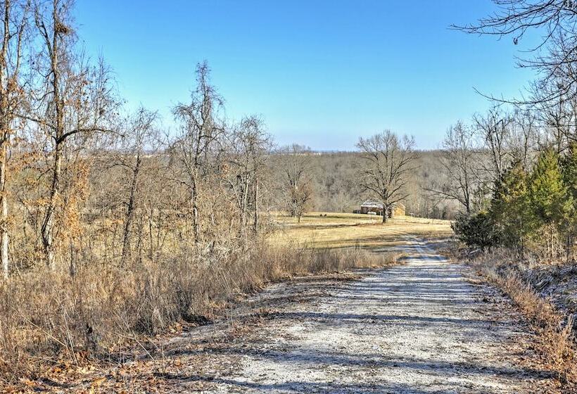 Secluded Everton Retreat W/ Ozark Mountain Views!